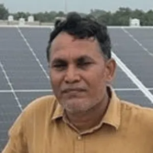 Customer review praising affordable solar panel price and savings