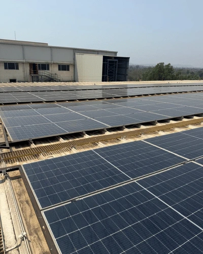 Review highlighting business solar energy savings.
